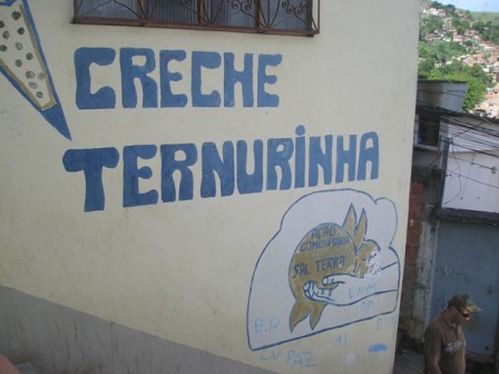 Asilo Ternurinha all'interno della favela (da ristrutturare)
